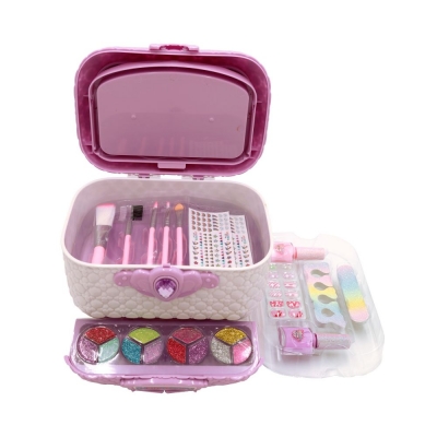 Набір косметики 2 в 1 у скрині