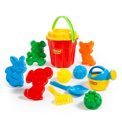 Набір №168 (у рюкзаку): відро-квітка велике, ситечко-квітка велике, лопатка №5, грабельки №5, формочки (білочка + песик + кошеня + ведмідь), 3 формочк